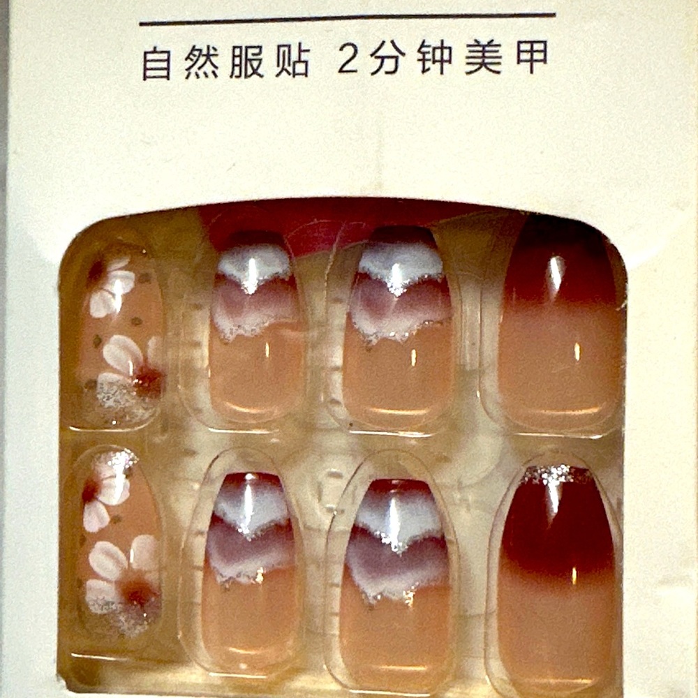 Artificial fingernail Set 24 file & Adhesive tabs nIB